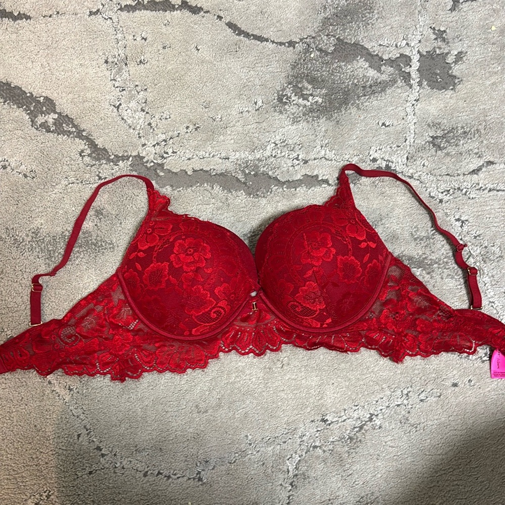 Beyond Sexy La Dena